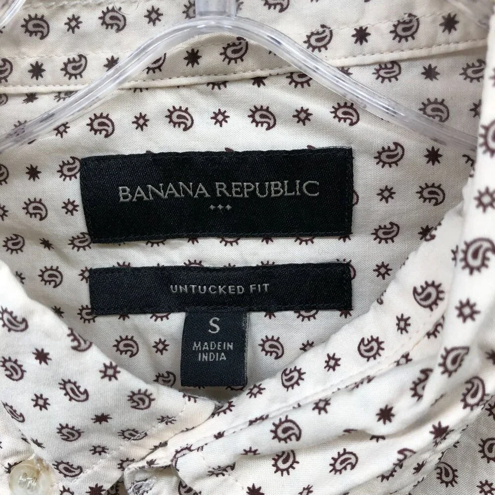 Banana Republic Untucked Fit Shirt Mens S Ivory Paisley Print Long‎ Sleeve